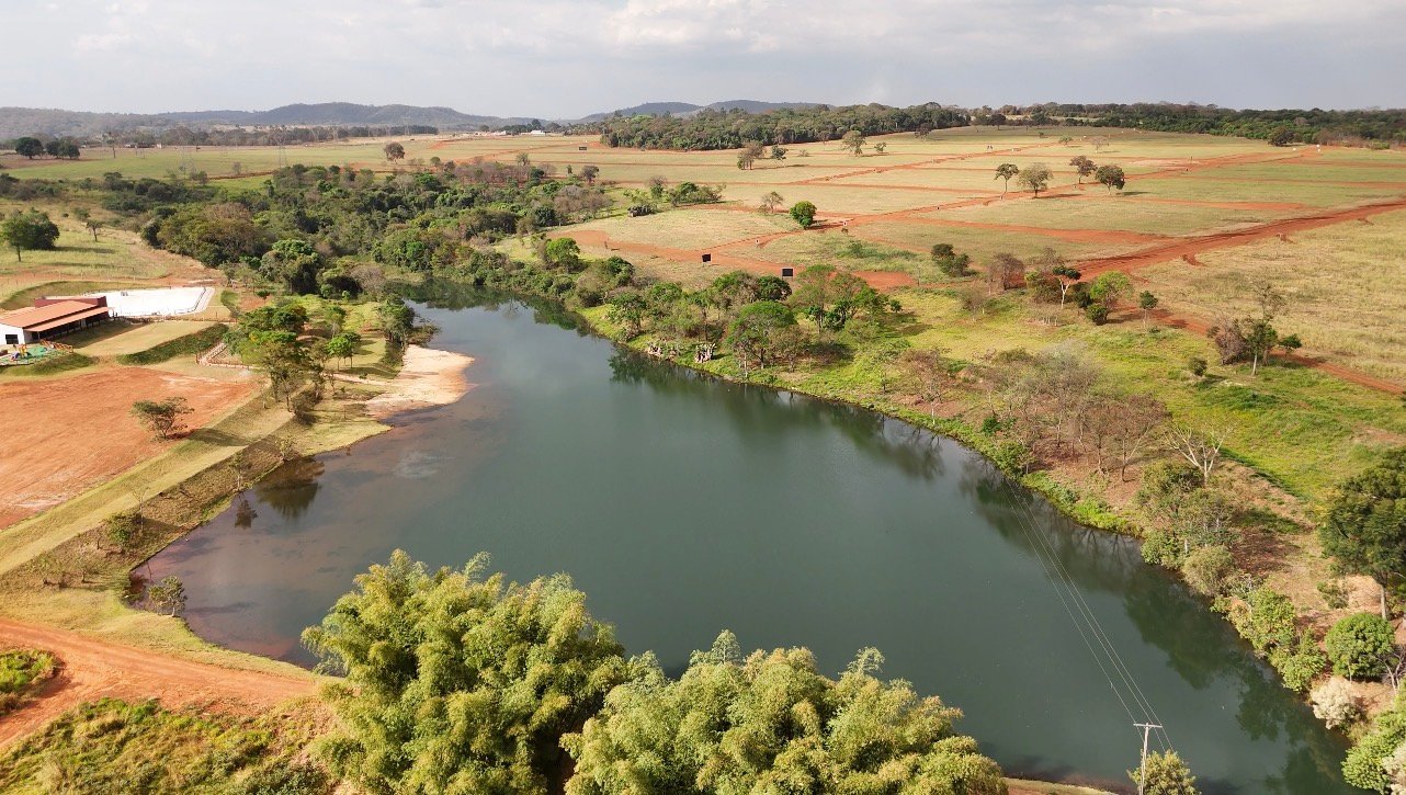 Vista aérea da obra do Fazenda Villagio Texas